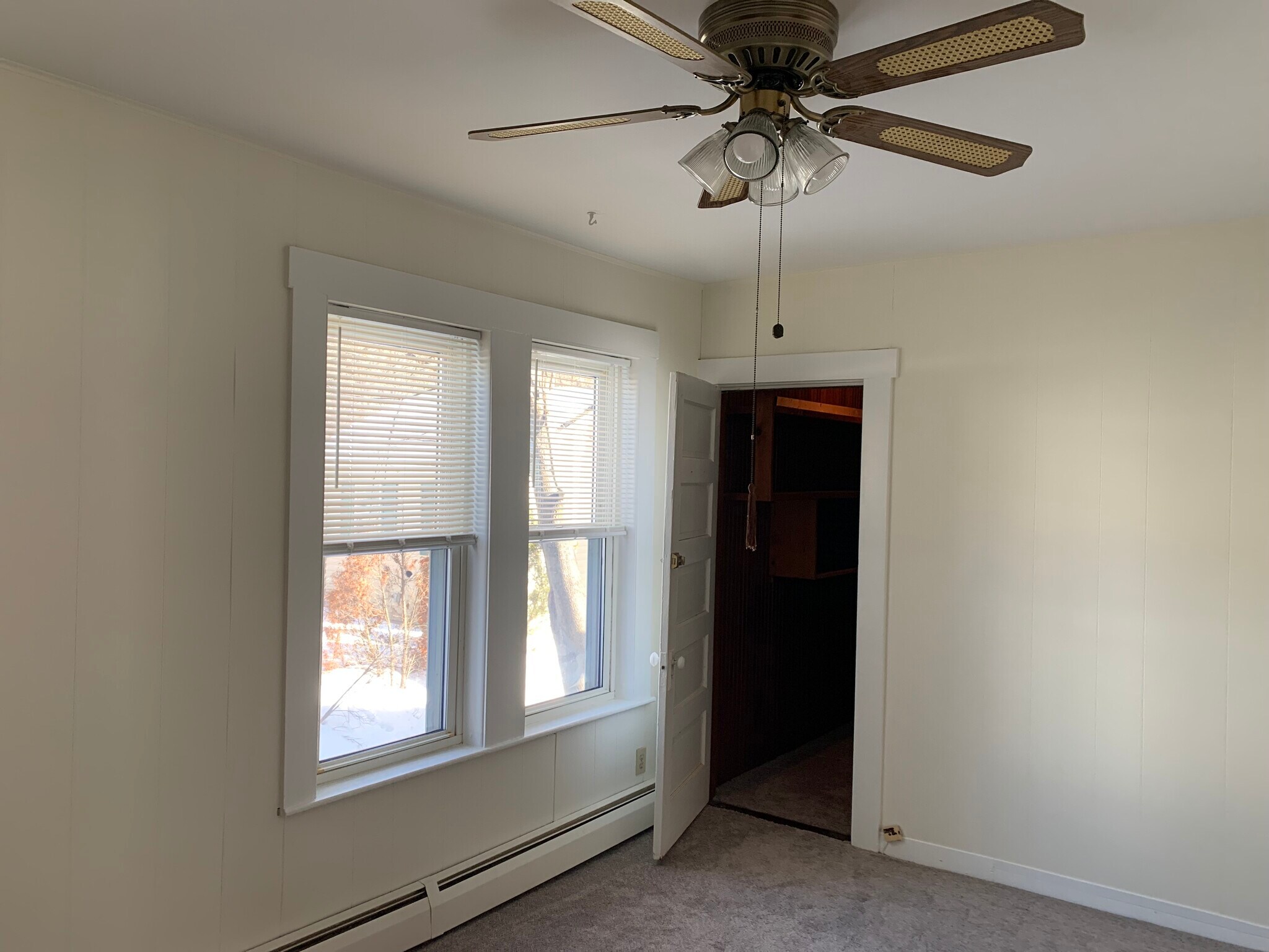 Building Photo - 99 Oxford St N