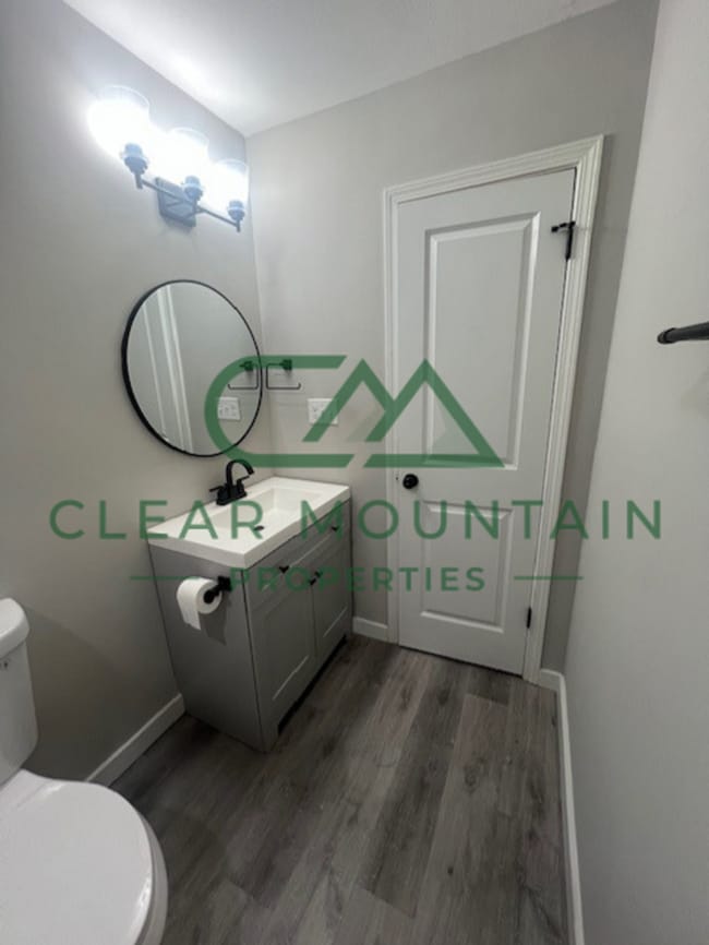 Building Photo - Move-in Special! Limited-Time Leasing Offer!