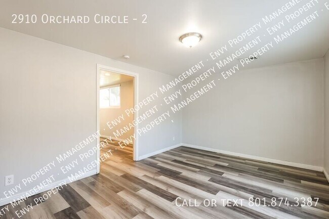 Building Photo - 2910 Orchard Cir