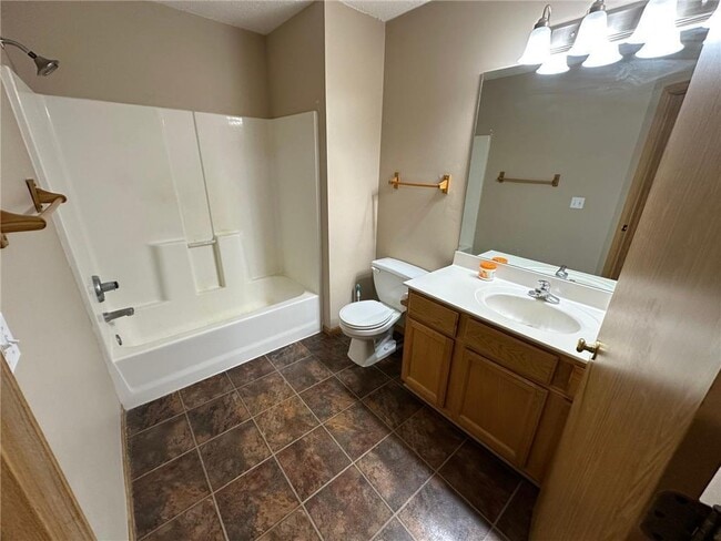 Building Photo - 8878 Spring Ln