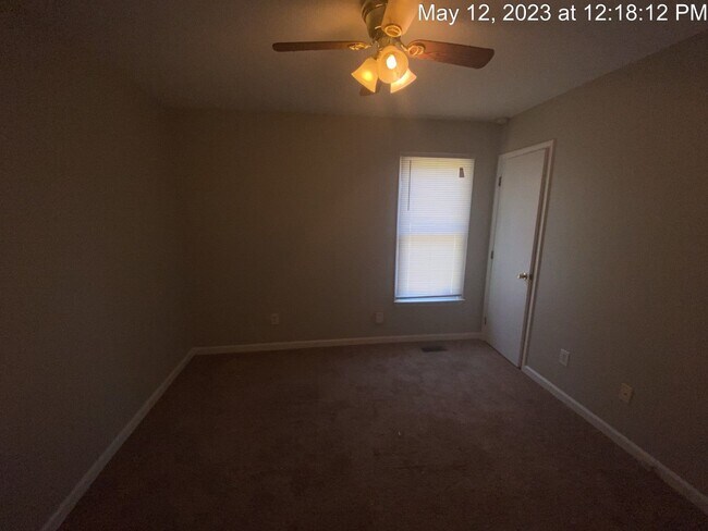 Building Photo - 6951 Calamar Dr