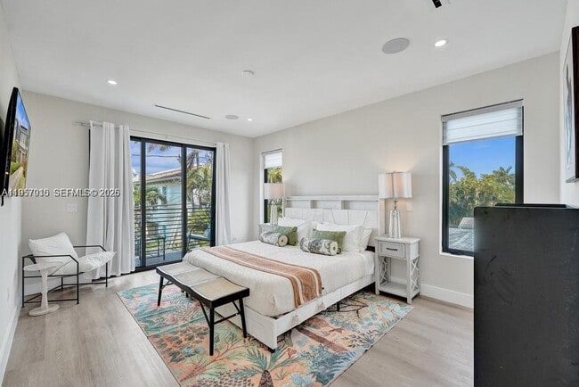 Building Photo - 1101 NE 16th Terrace