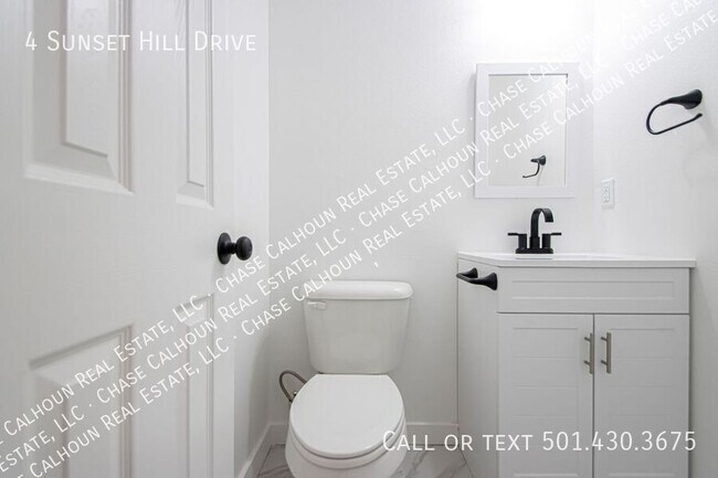 Building Photo - 4 Sunset Hill