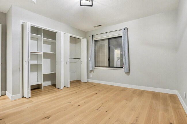 Building Photo - 29 Starview Dr