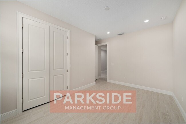 Building Photo - 3736 SE 137th Ln