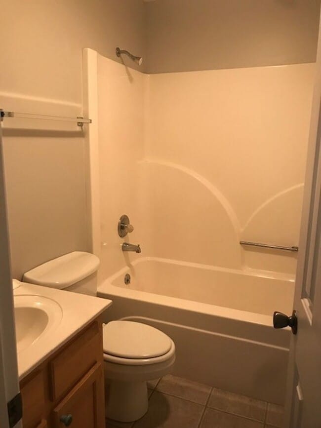 Building Photo - 3 Bed 2 Bath in Remington Estates