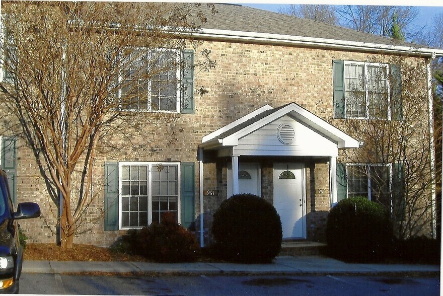 Primary Photo - 957 13th St SE