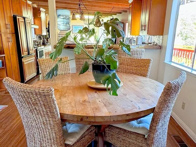 Dining area with live edge bar - 3560 Paper Mill Rd