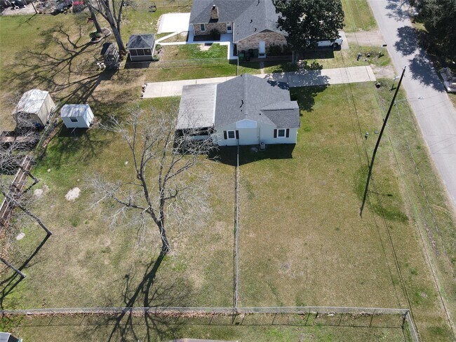 Building Photo - 12537 Terrance St