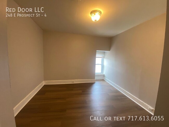 Building Photo - Beautifully renovated 1 bedroom in York City.