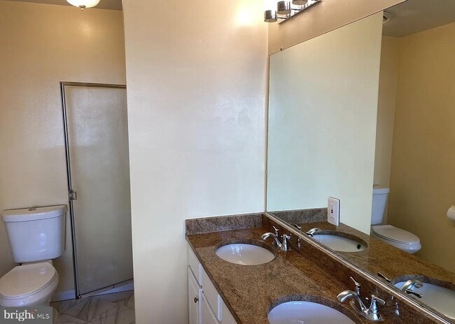 Building Photo - 6802 Cedar Loch Ct