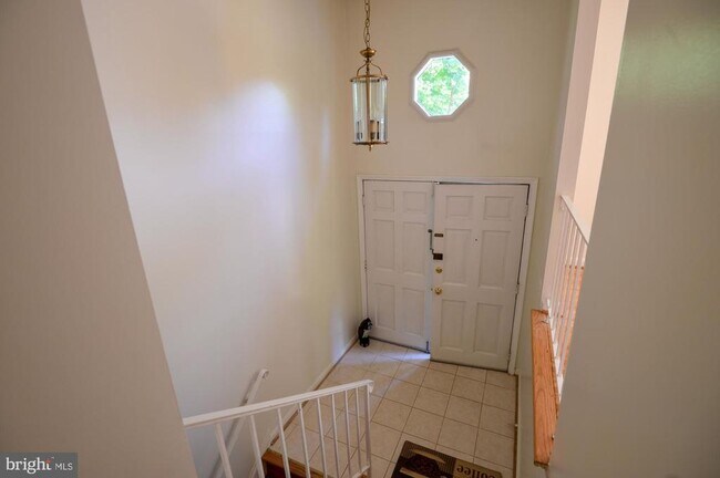 Building Photo - 3409 Beverly Dr