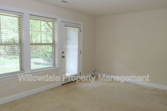 Building Photo - 315 Rosapenna Ln