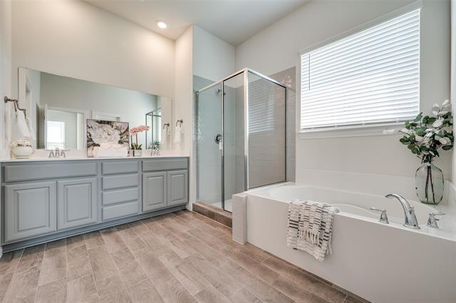 Building Photo - 15814 Talamore Ln