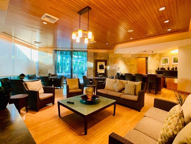 Building Photo - 113 Bowery