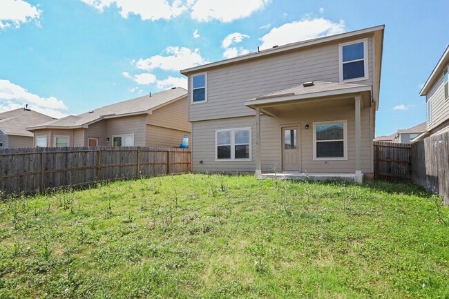 Building Photo - Spacious 2-Story Home w/ Open Floor Plan & Private Yard – St. Hedwig