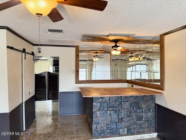 Building Photo - 966 Geronne Dr