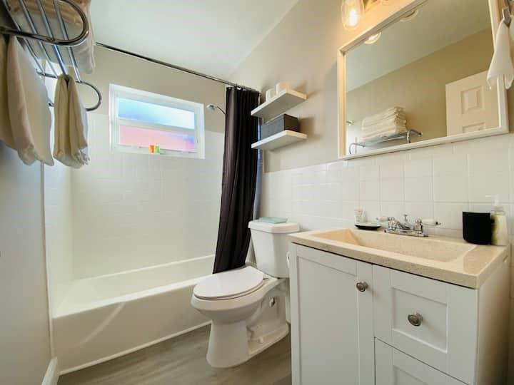 Building Photo - 1773 SW 28th Way