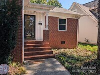 Building Photo - 1418 Briar Creek Rd