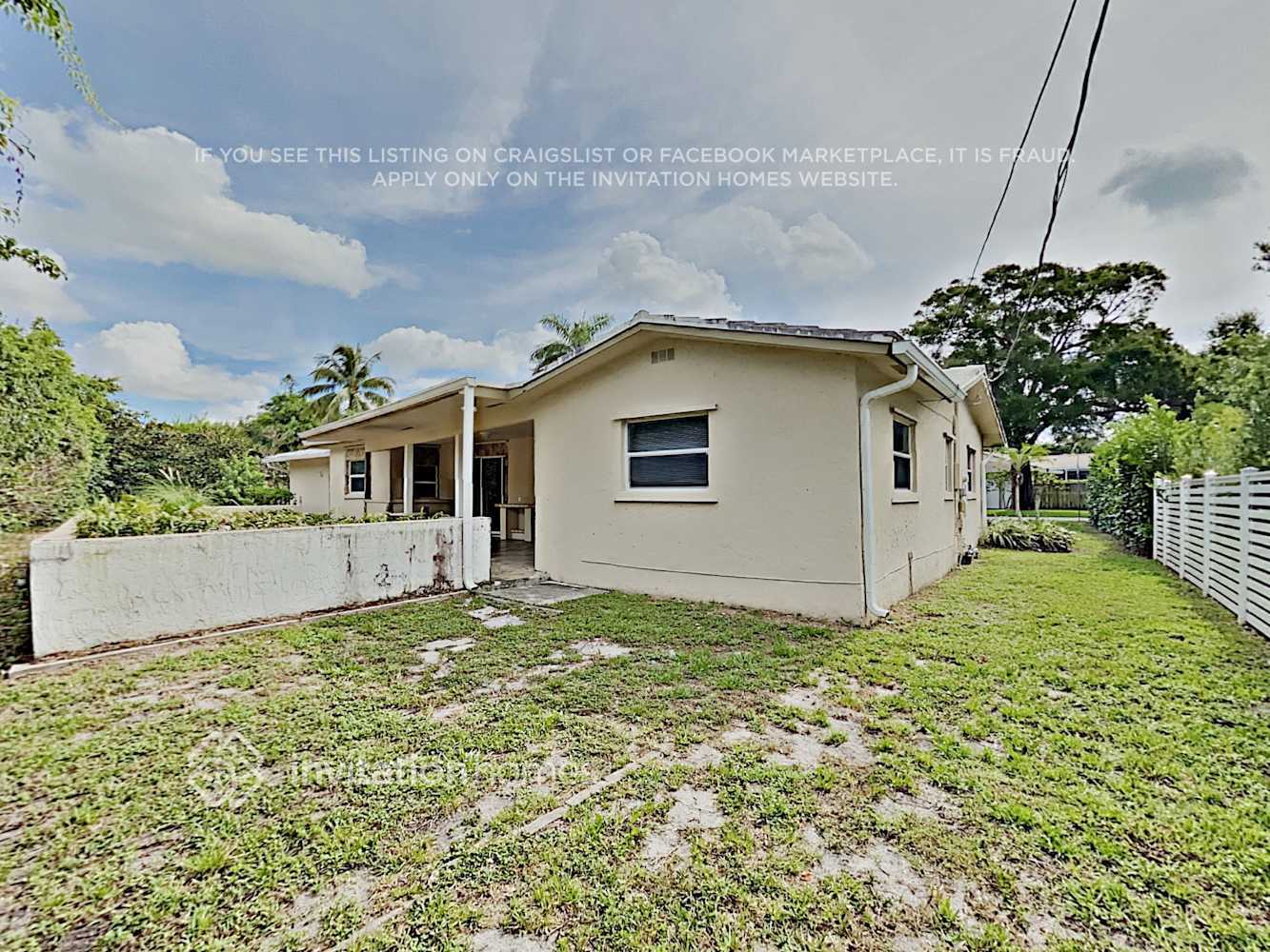 Building Photo - 1099 NW 5th Ave
