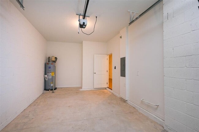 Building Photo - 11194 Treasure Swale Wy