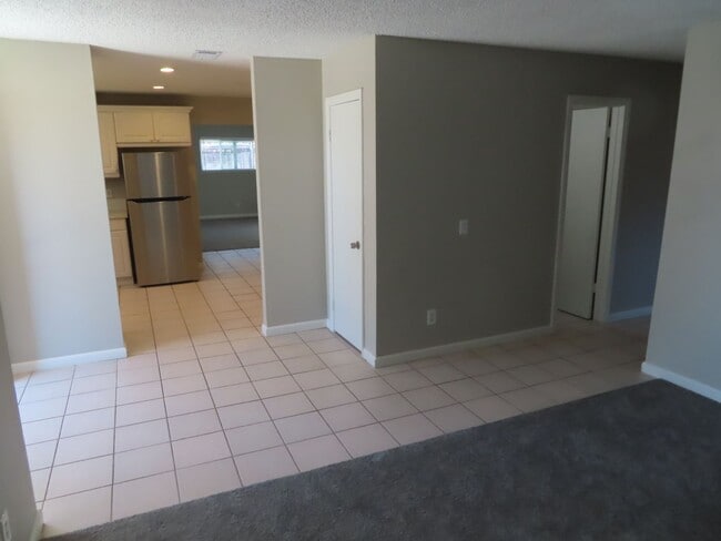 Building Photo - Four Bedroom Home in Oceanside