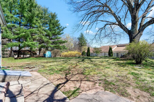 Building Photo - 10 Cemetery Ave