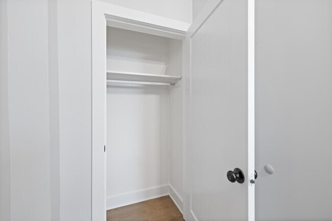 Building Photo - 20 Tuers Ave