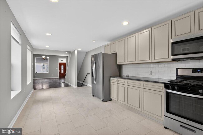 Building Photo - 1626 N 25th St