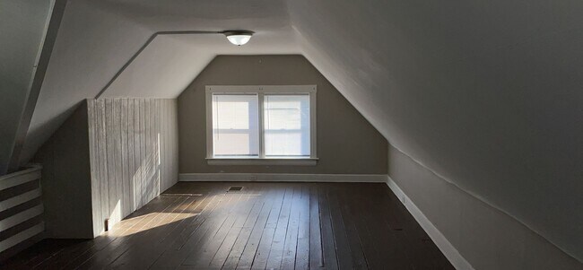 Building Photo - 2009 Ryan Ave