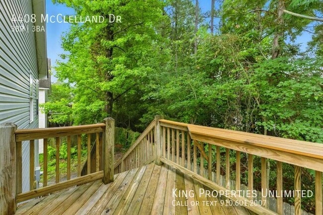 Building Photo - 4408 McClelland Dr