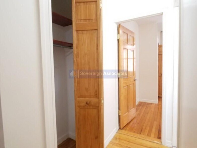 Building Photo - 715 W 172nd St