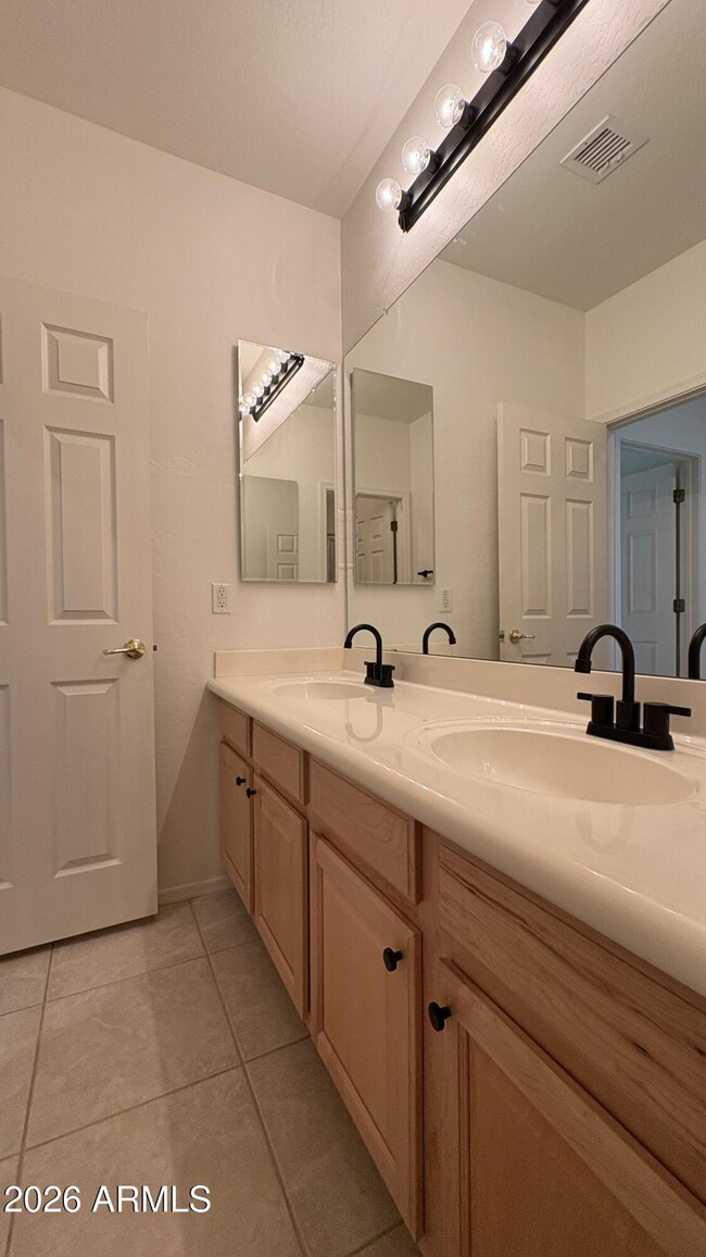 Building Photo - 22342 N 79th Dr