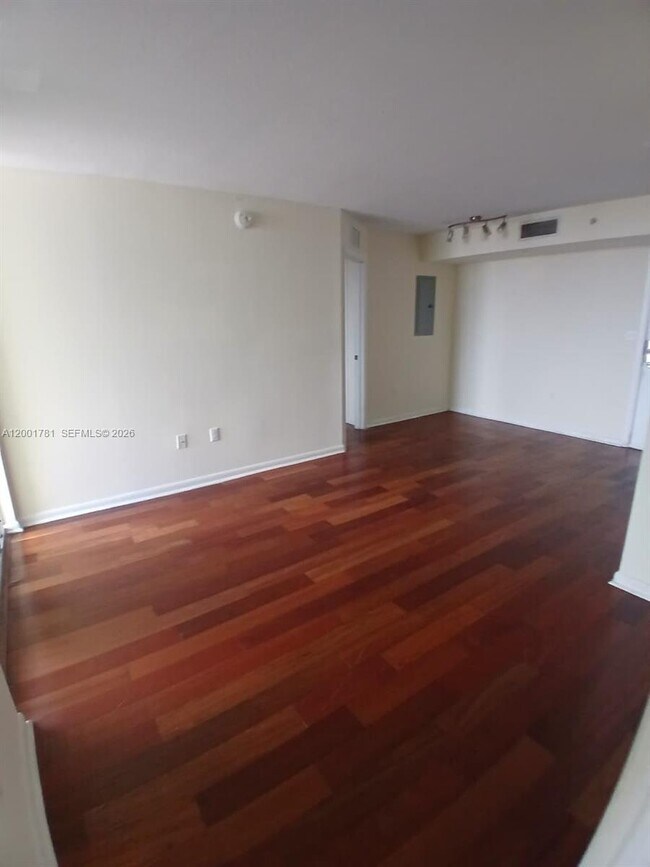 Building Photo - 219 NW 12th Ave