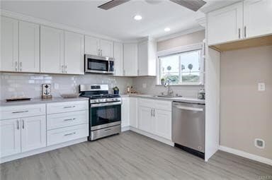 Building Photo - 210 Avenida Calafia