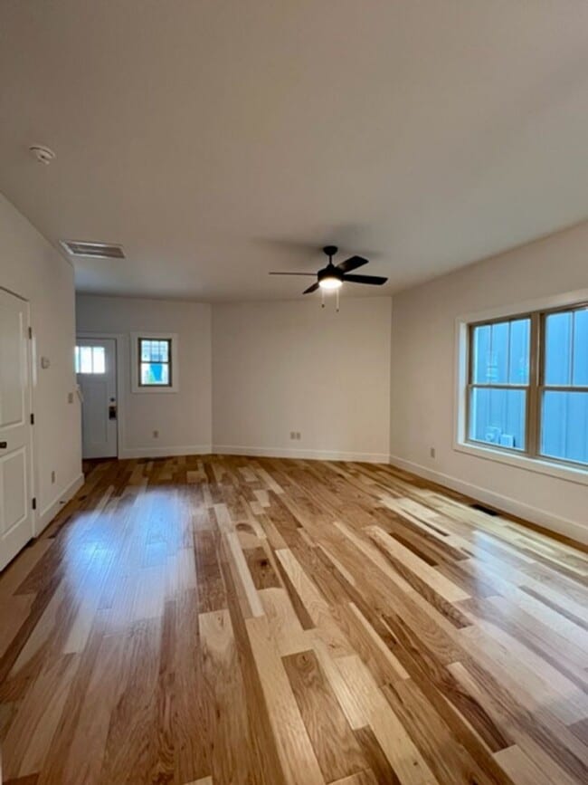 Building Photo - New Construction Weaverville Rental