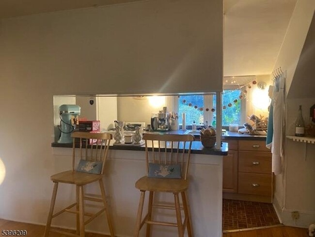 Building Photo - 166 Upper Mountain Ave