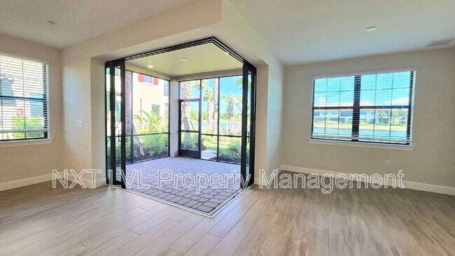 Building Photo - 15319 Lucerna St