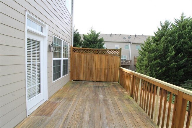 Building Photo - 10752 Camarilla Ct