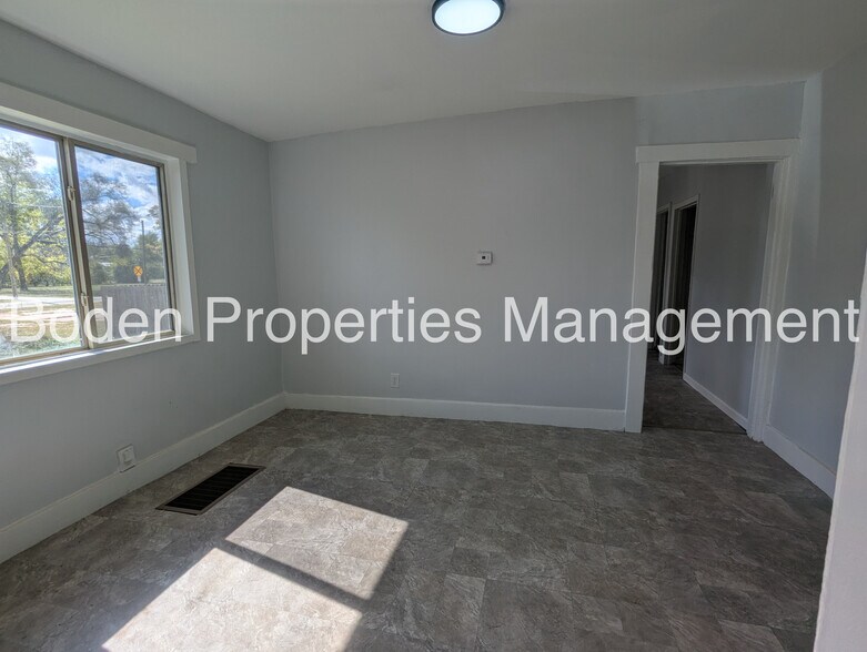 Building Photo - 1714 S Meridian St