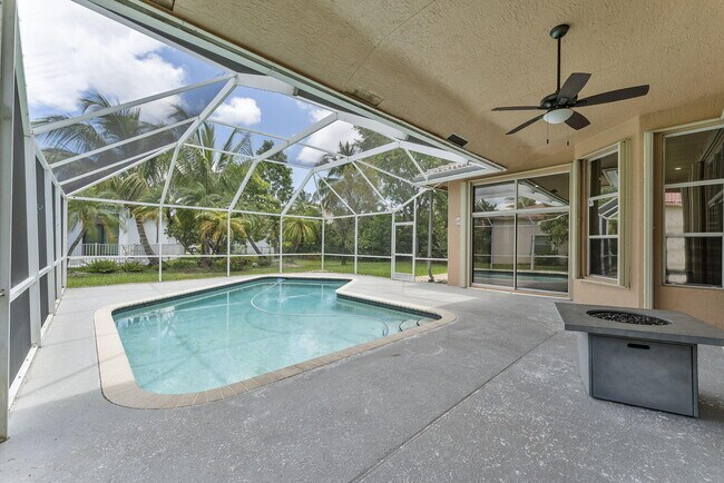 Building Photo - 4868 Kensington Cir
