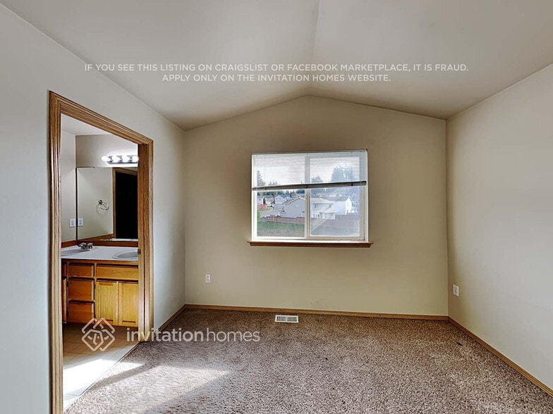 Building Photo - 12011 130th St E