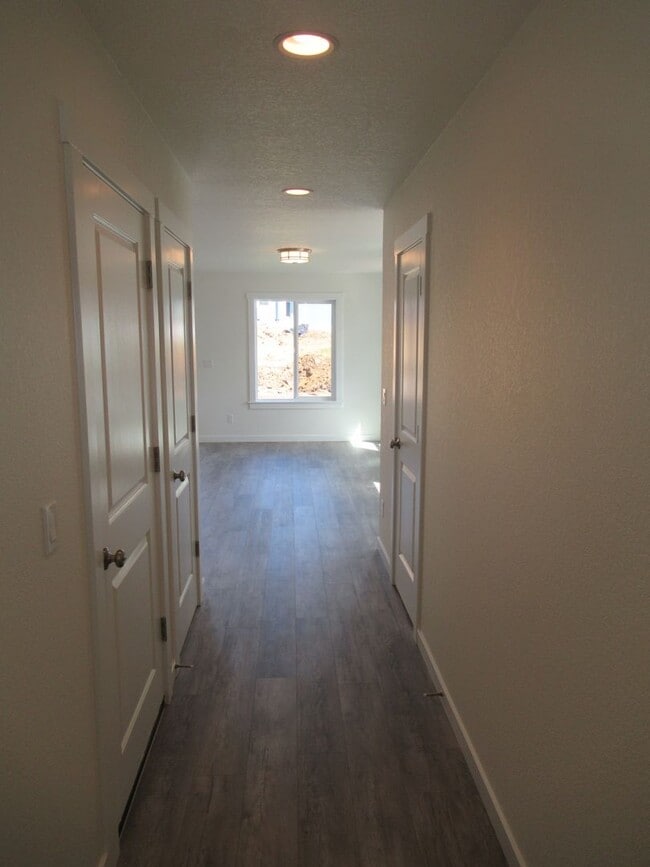 Building Photo - Brand New 3 bedroom Duplex