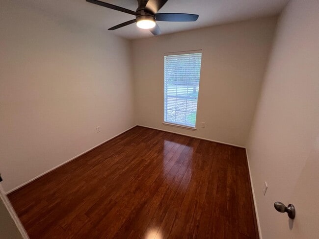 Building Photo - 21 N Waxberry Rd