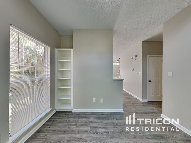 Building Photo - 1730 Colin Creek Ln