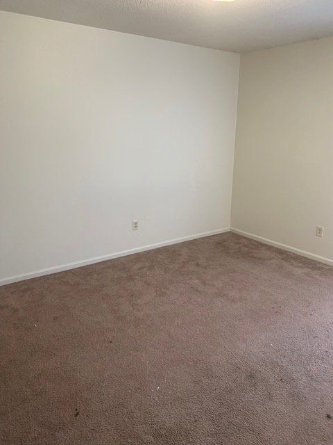 Building Photo - 1046 Bay St