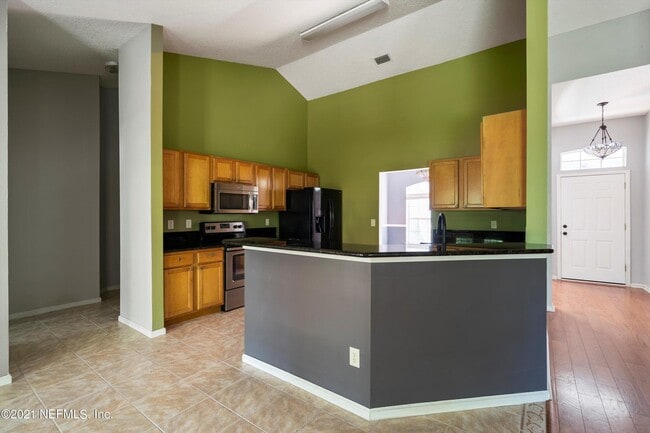 Building Photo - 193 Ivy Lakes Dr