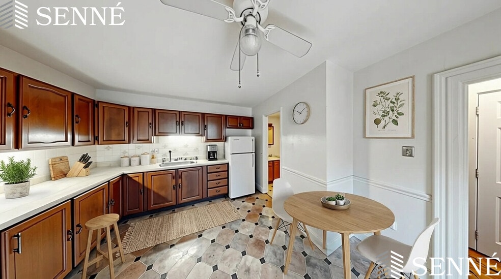 Building Photo - 249 Chestnut St