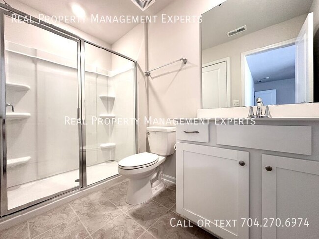 Building Photo - 146 Dogwood Grv Pl
