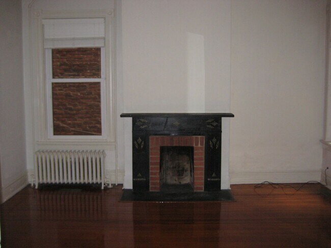 Building Photo - 2507 Stuart Ave